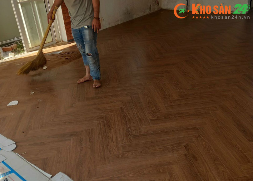 Sàn gỗ xương cá Fortune FX90 - Đặc tính chống ẩm, chống nước tối - Phân phối bởi kho sàn 24h